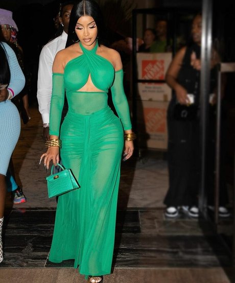 thick ass onlyfans free nude picture