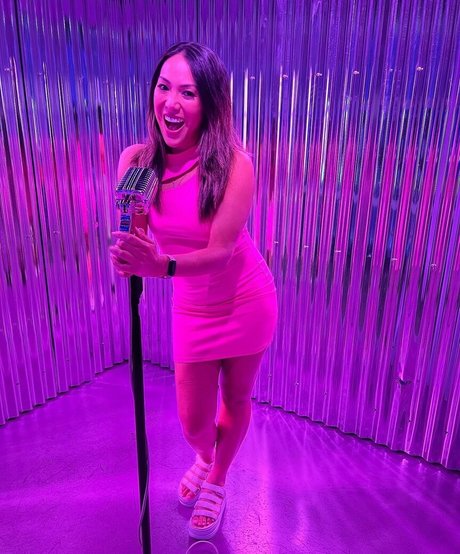 Team Amasian model perfect picture