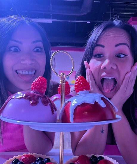 Team Amasian sex model photo