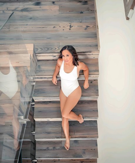 Team Amasian pretty actress pictures