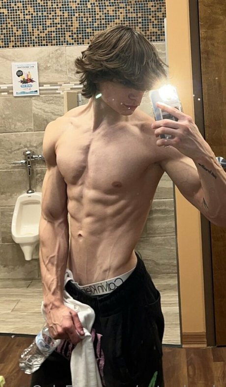 nate shreds model nice photos