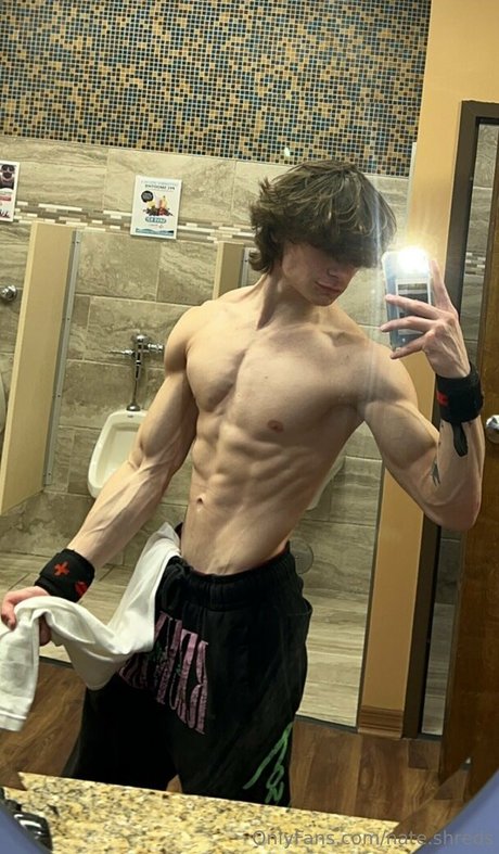 nate shreds xxx star img