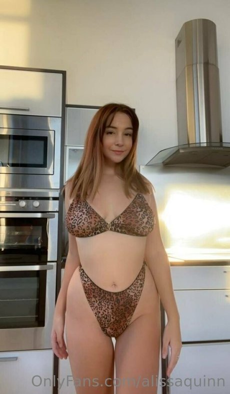 alissaquinn star naked gallery