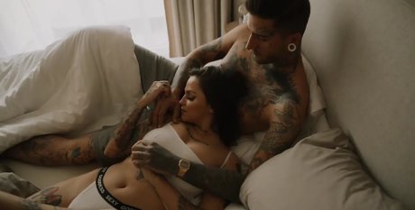 Dzsenifer Vajai hot pornstar pictures