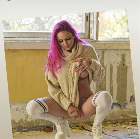 Dzsenifer Vajai pretty star img