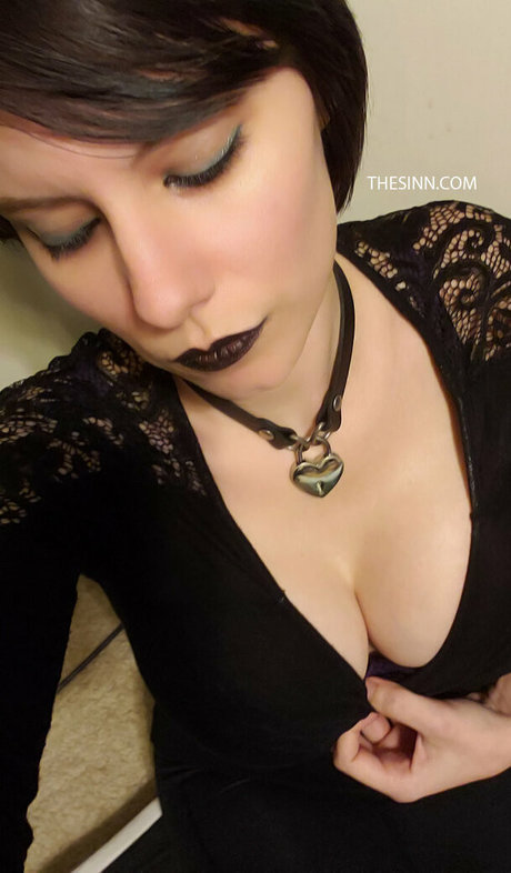 sinnocentfree nude star img