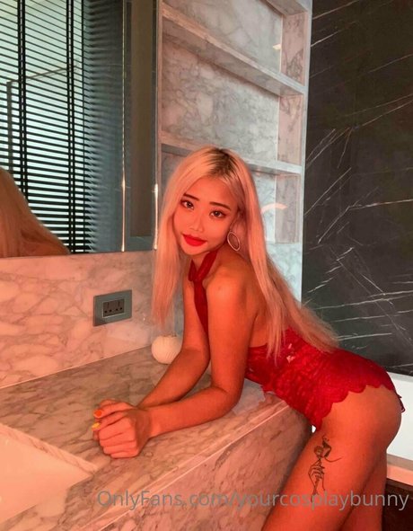 blondasian model nude gallery