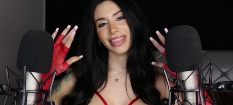 Ellie Alien free star pics