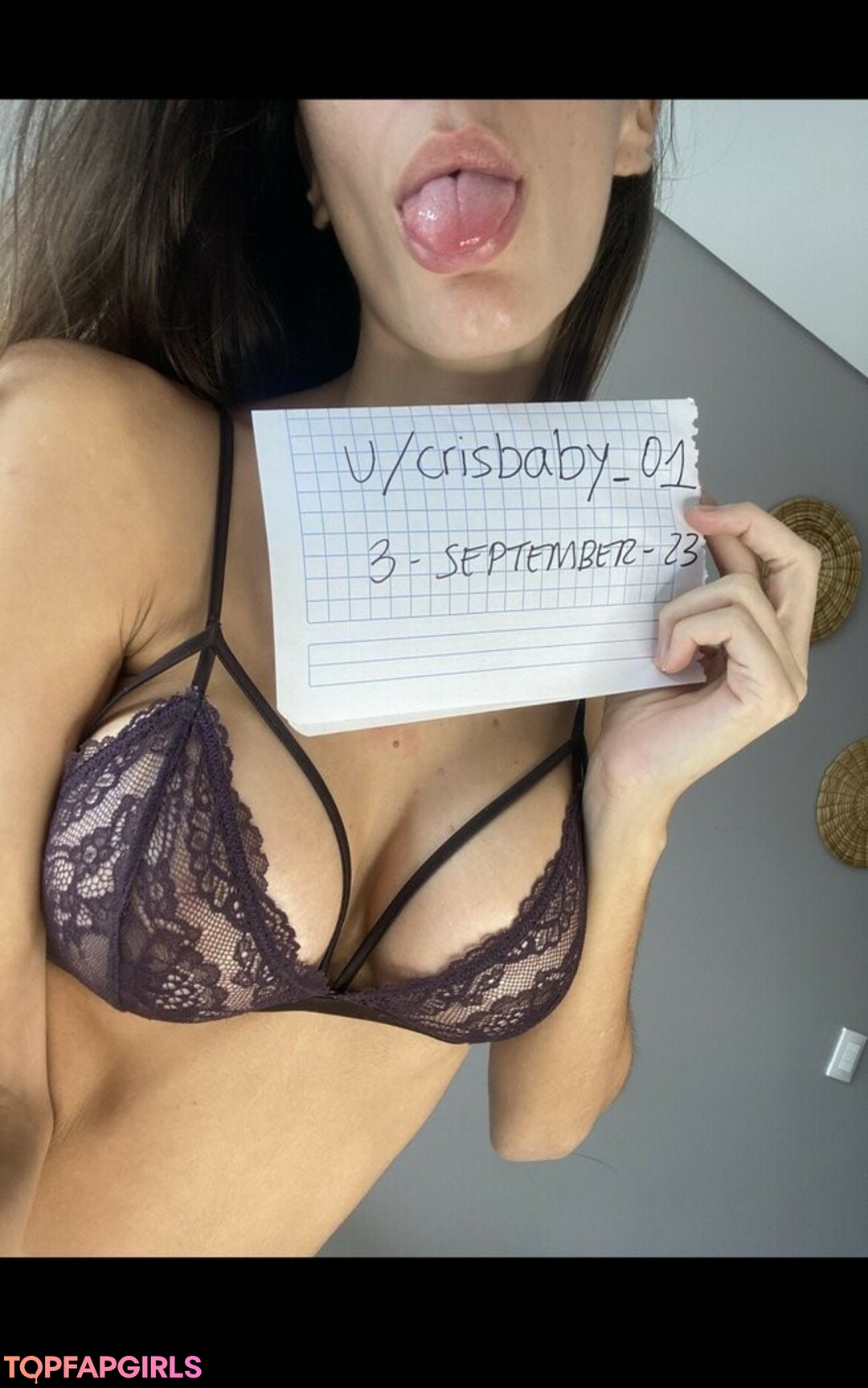 Miss Criss hd actress photo