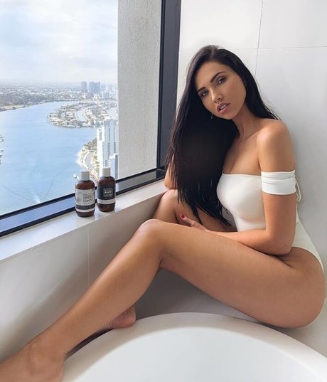 big natural tits onlyfans nude gallery