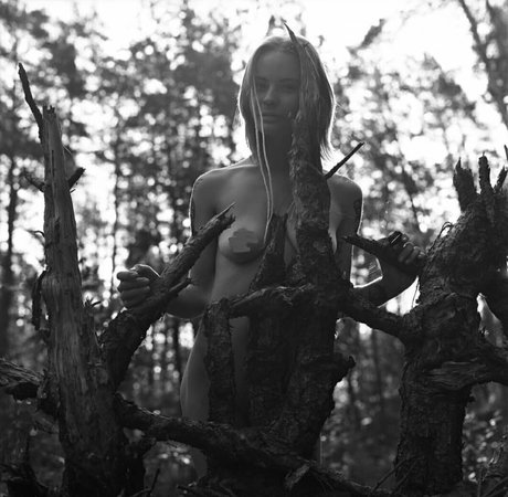 Eva Mariya model hd pictures