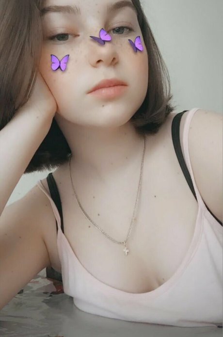 valya_ model nice images