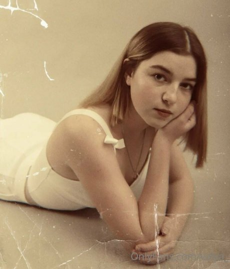 valya_ model adult archive