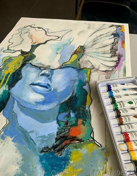 lily shine pretty actress picture