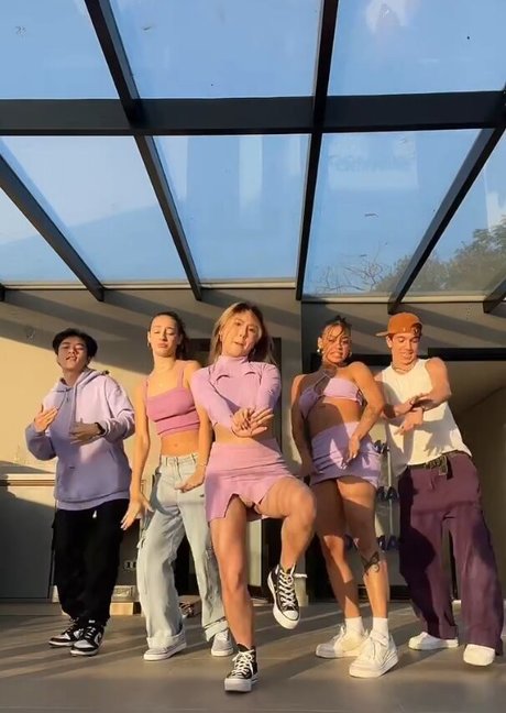 latina onlyfans sexy image