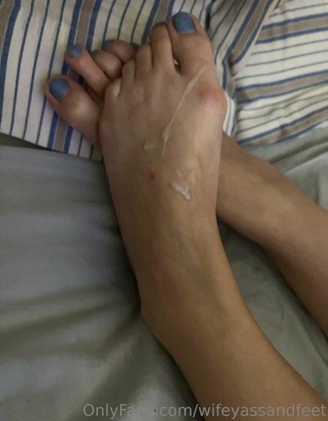 wifeyassandfeet nudes model archive