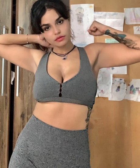 Robertinha art actress archive