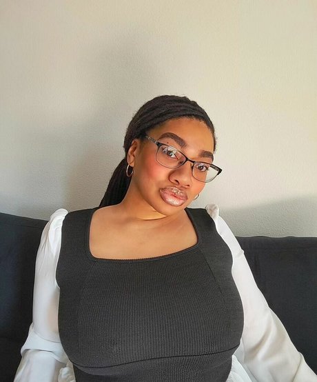 Locked Honey Princess model free galleries