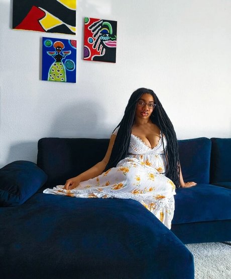 Locked Honey Princess hot model photo