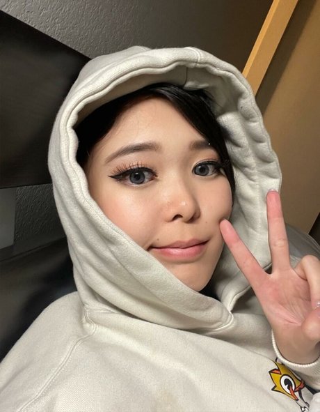 japanese teen onlyfans hot naked images