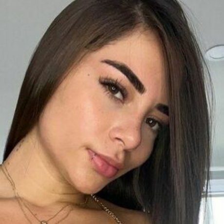 danielaoviedo___ model erotic picture