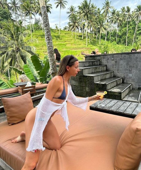 milliemiless erotic actress photo