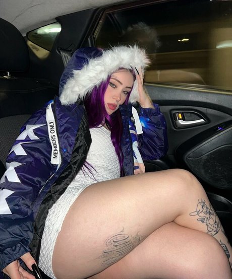 Anajumendes erotic model gallery