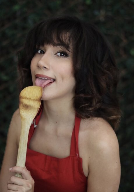 Abelina Sabrina star erotic photo