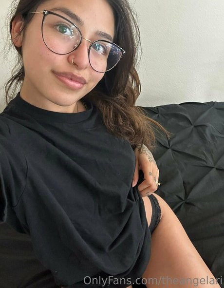 theangelari pornstar pretty pictures