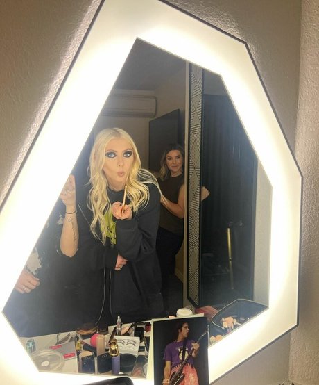 blonde nude onlyfans hot nude galleries