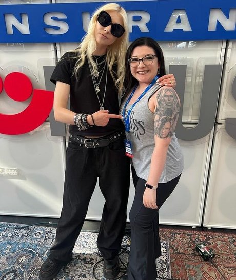 Taylor Momsen top star photos