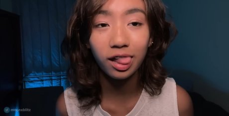 Moon Blitz Asmr pornstar exclusive image