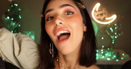 ASMR Glow pornstar pretty image