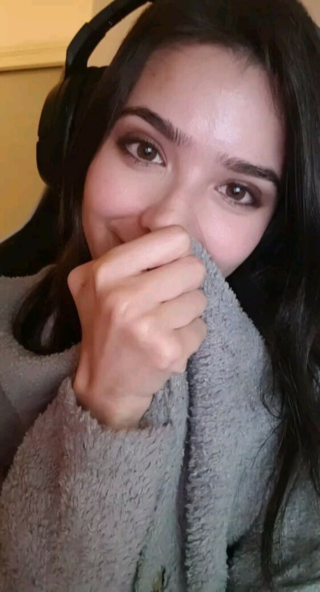 bisexual couple onlyfans top photos