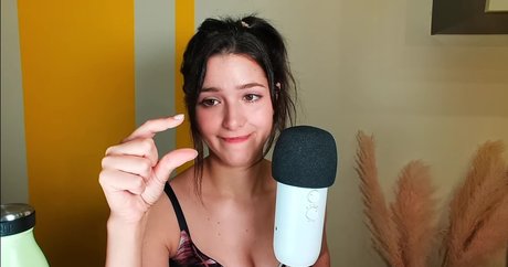 ASMR Glow pornstar hd images