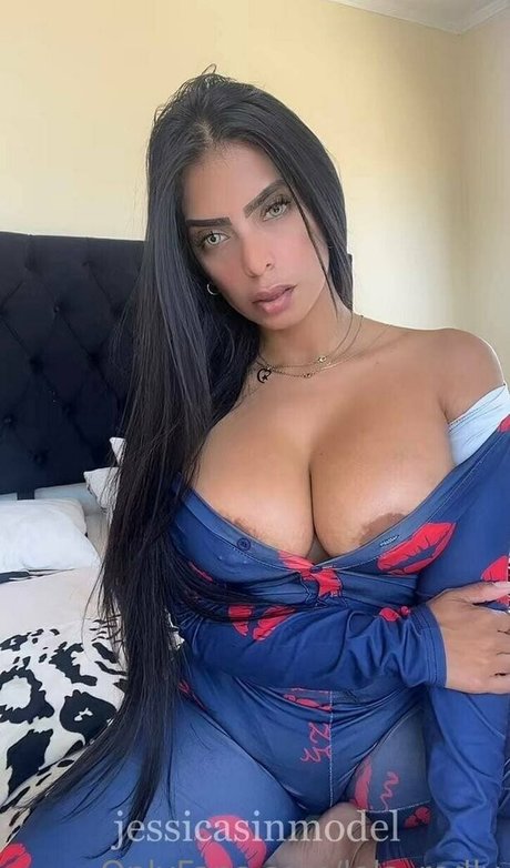 lola redly pornstar top picture