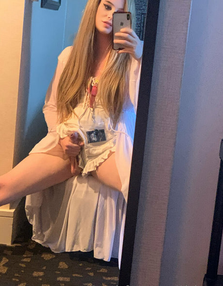 alektrya model beautiful archive