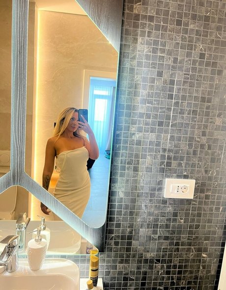 curvy kitty onlyfans hot sexy img