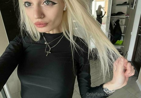 littleharley q perfect actress pic