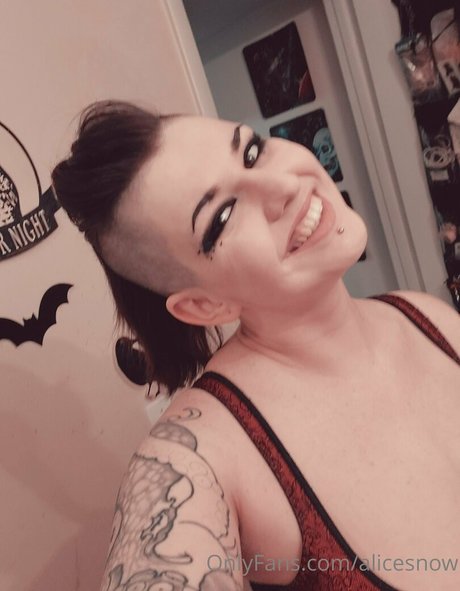 alicesnow pornstar free picture