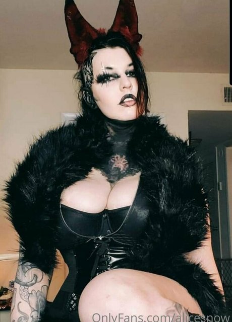 wet onlyfans pornos image