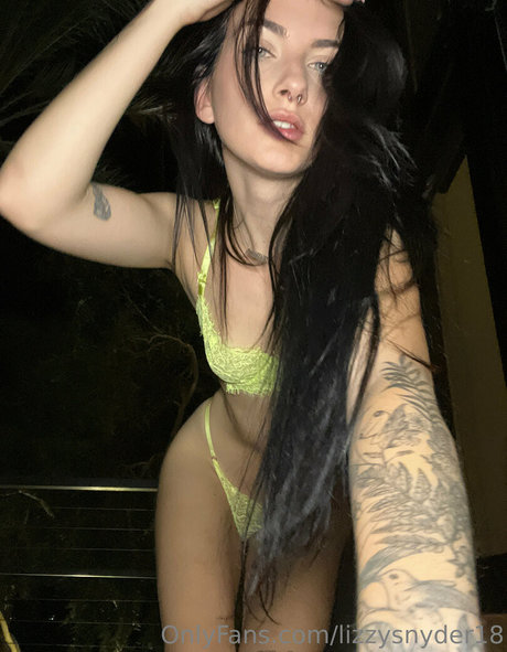 lizzysnyder18 nice actress img