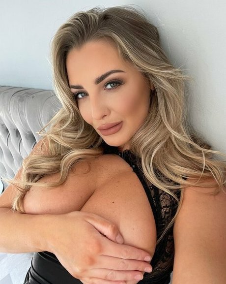 Daisydooxx sex actress pics