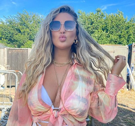 Daisydooxx pornstar nudes galleries