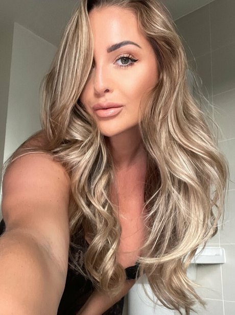 big tits petite onlyfans adult image