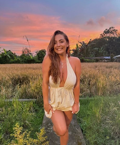 streamer onlyfans perfect photos