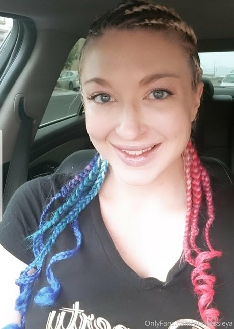 curvy teen onlyfans exclusive picture