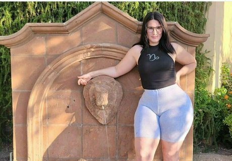 justgyp model hd picture