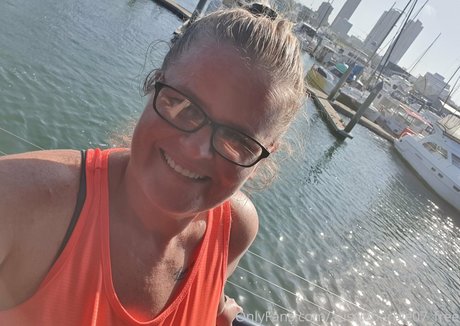 aussiebarbie07 free perfect actress images