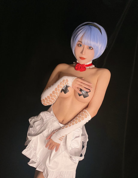 Uying ASMR porn actress images